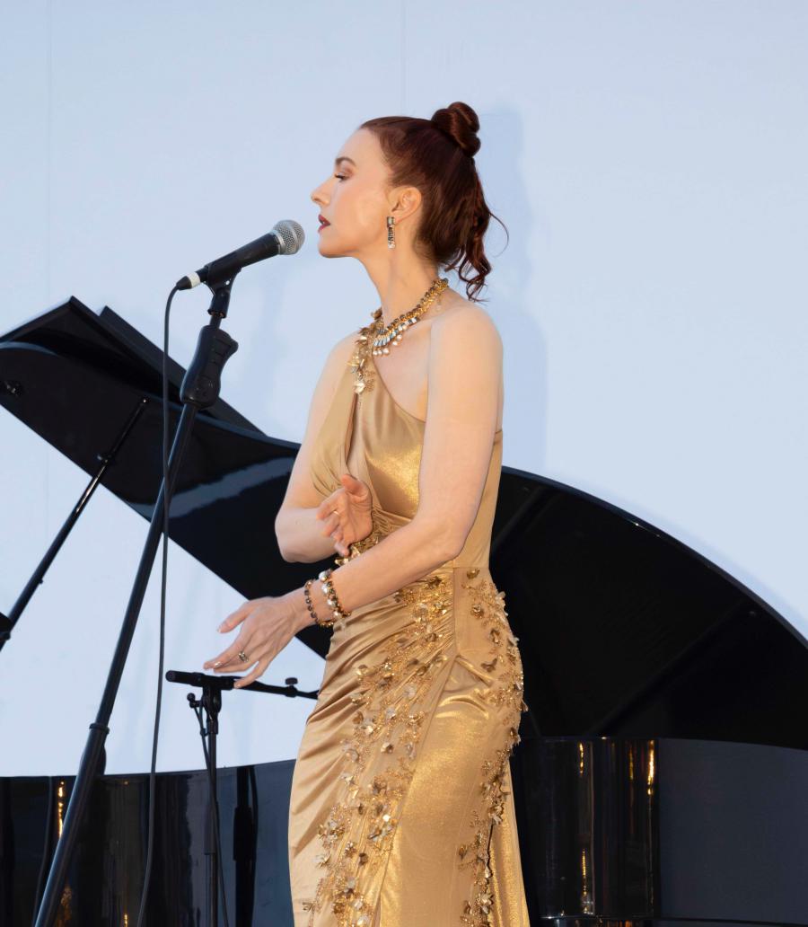 Tess Mann Atelier’s Felicity Gown Graces International Stage at Prestigious French Film Festival Tribute