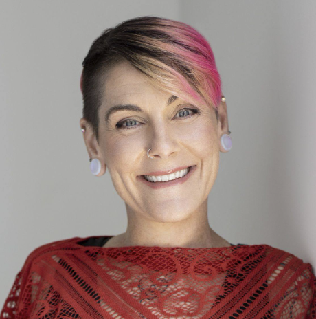 Influential Women Presents JiAna Rae Dollarhide: A Compassionate Voice in Women’s Health Coaching